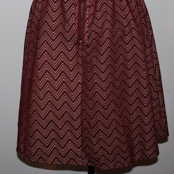 Heartsoul NWT Red Chevron Sleeveless Dress Back Zip Sz M Holiday Christmas Party - Picture 3 of 9